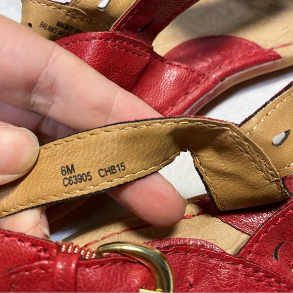 Born concept red T Strap Thong sandals size 6M Eyelet Vegan Leather Good Used C - Picture 6 of 8